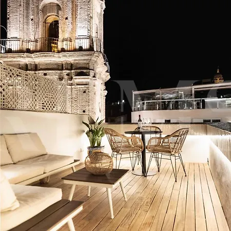 Duplex With Private Rooftop & View On San Juan Church By Rems